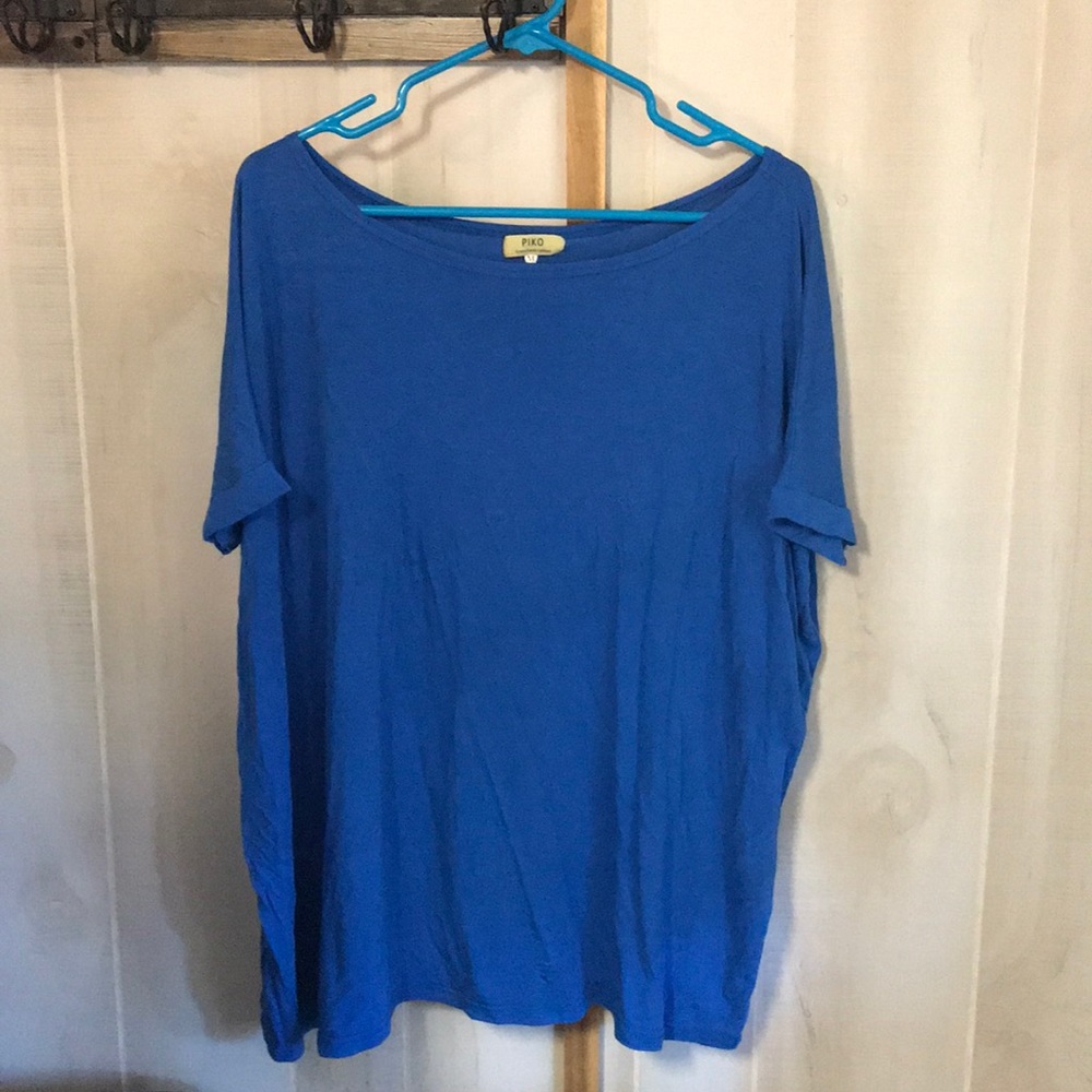 Blue basic casual piko top